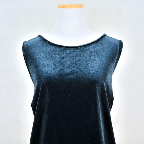 *Sold on @Foxtail90* VINEYARD VINES Velvet Blouse - Picture 3 of 8